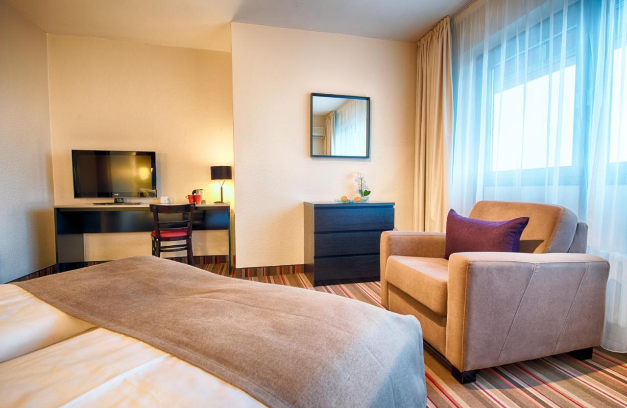 Leonardo Airport 3* Hambourg